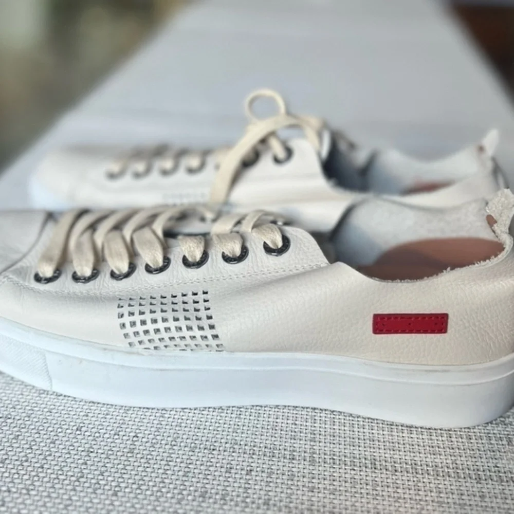 savale’ leather